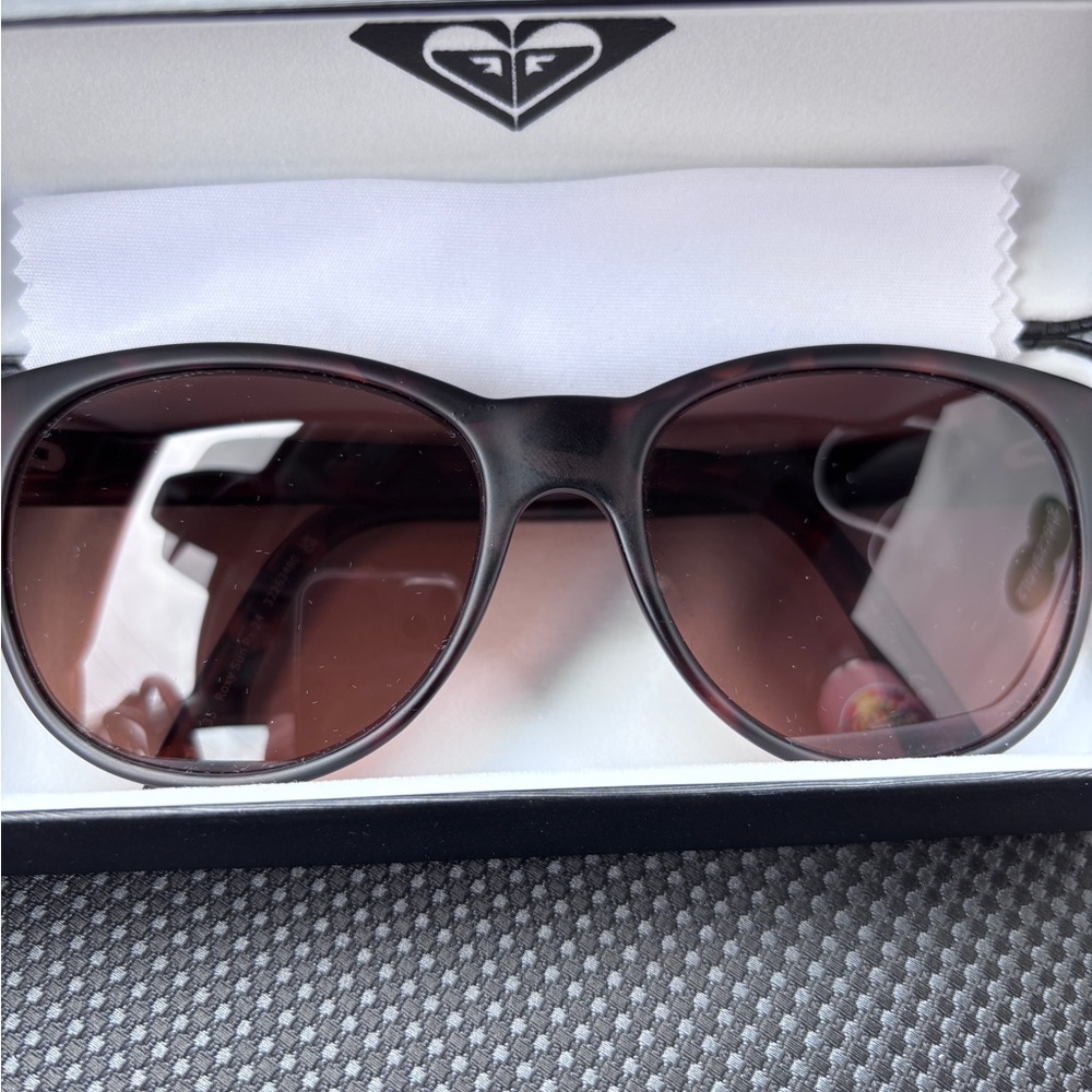 Roxy Sun Rx 24 prescription sunglasses